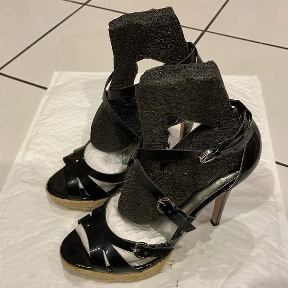 EUC Guess Black Synthetic Vinyl Kendral Espadrilles Strappy High Heels - Picture 2 of 8